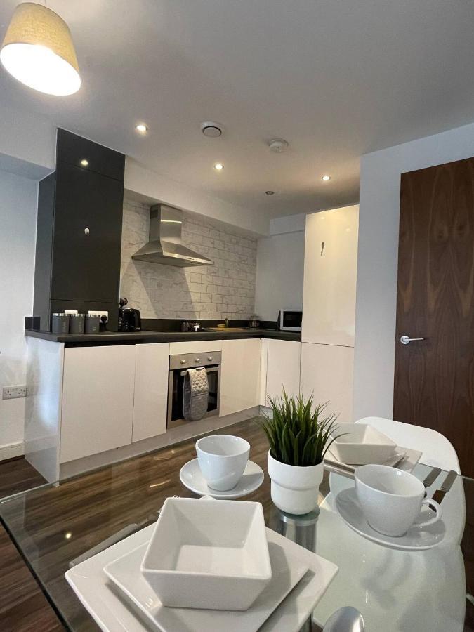Modern Spacious 1 Bed Flat In Birmingham City Centre With Free Parking, Fast Free Wifi And Netflix Exterior foto