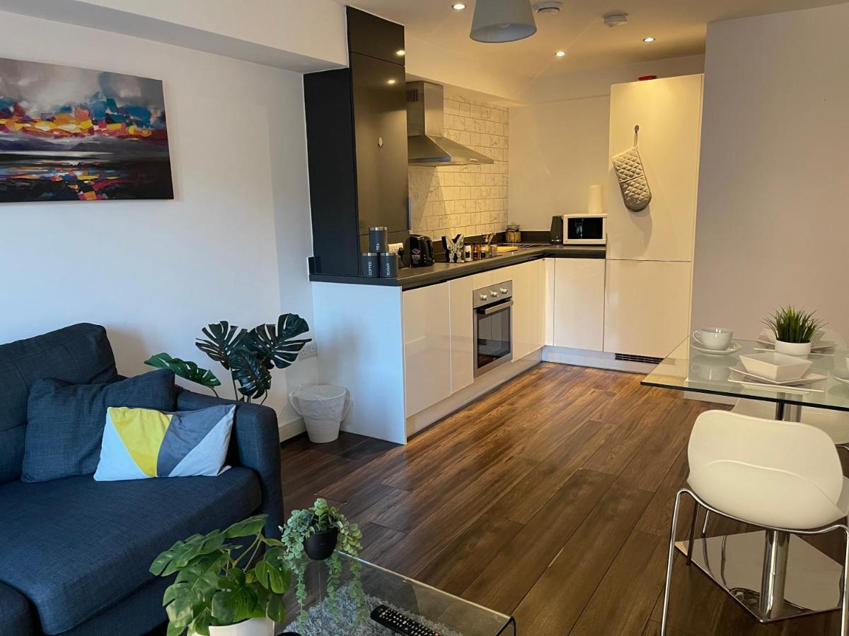 Modern Spacious 1 Bed Flat In Birmingham City Centre With Free Parking, Fast Free Wifi And Netflix Exterior foto